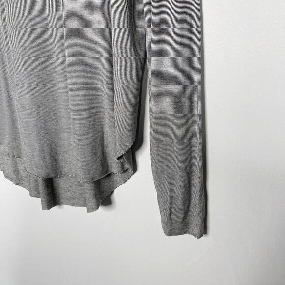 Melrose and Market Medium M Gray Striped Long Sleeve Crew Neck Tshirt Side Split - Picture 4 of 7